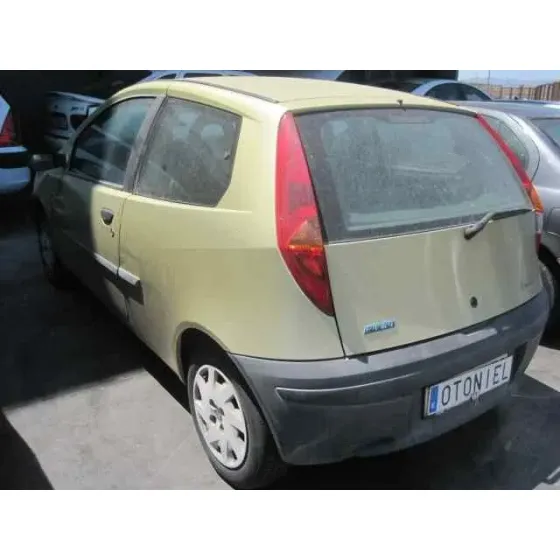FIAT PUNTO BERLINA (188) '2000 1.2 8V VERDE