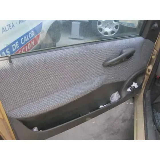 FIAT PUNTO BERLINA (188) '2000 1.2 8V VERDE