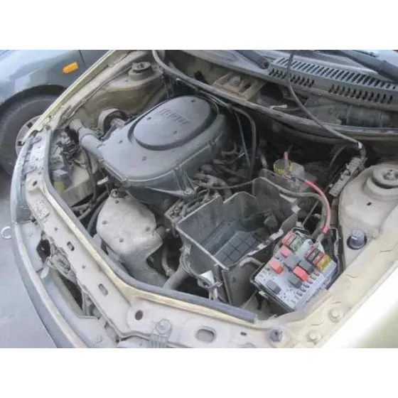 FIAT PUNTO BERLINA (188) '2000 1.2 8V VERDE