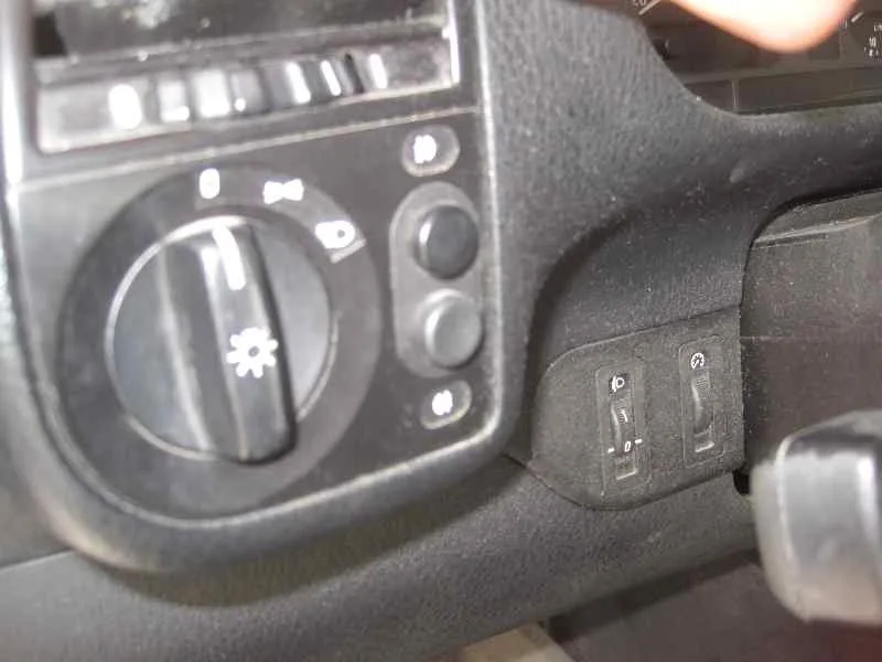 BMW SERIE 3 BERLINA (E36) '1997 318TDS GRIS