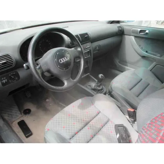 AUDI A3 (8L) '1997 1.9 TDI AMBIENTE PLATA