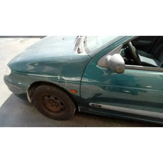 RENAULT MEGANE I BERLINA HATCHBACK (BA0) '1997 1.9 D ALIZE VERDE