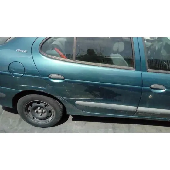 RENAULT MEGANE I BERLINA HATCHBACK (BA0) '1997 1.9 D ALIZE VERDE