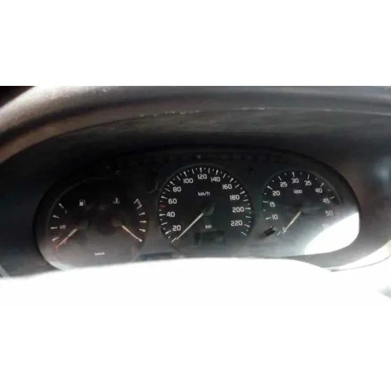 RENAULT MEGANE I BERLINA HATCHBACK (BA0) '1997 1.9 D ALIZE VERDE