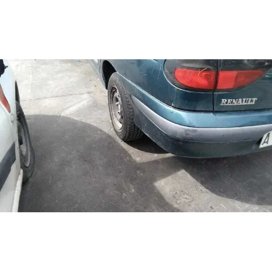 RENAULT MEGANE I BERLINA HATCHBACK (BA0) '1997 1.9 D ALIZE VERDE