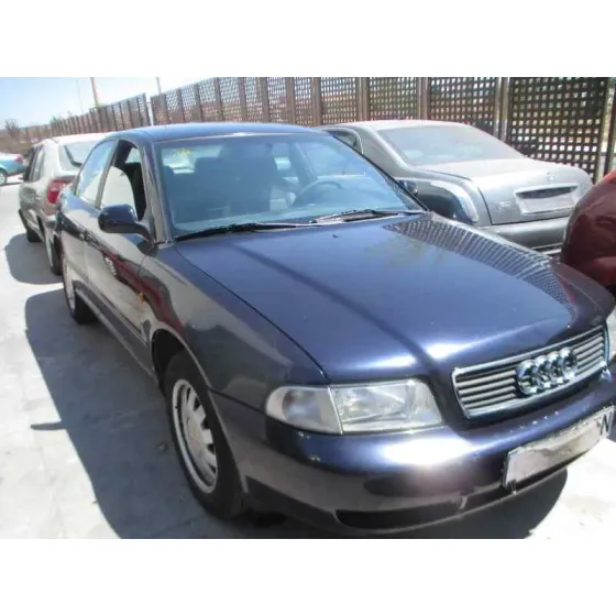 AUDI A4 BERLINA (B5) '1998 1.8 AZUL OSCURO