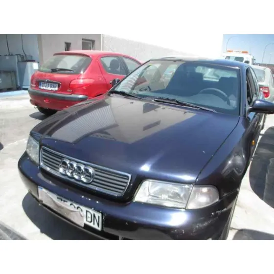 AUDI A4 BERLINA (B5) '1998 1.8 AZUL OSCURO