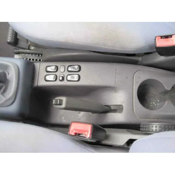 MERCEDES CLASE A (W168) '1999 160 (168.033) AZUL