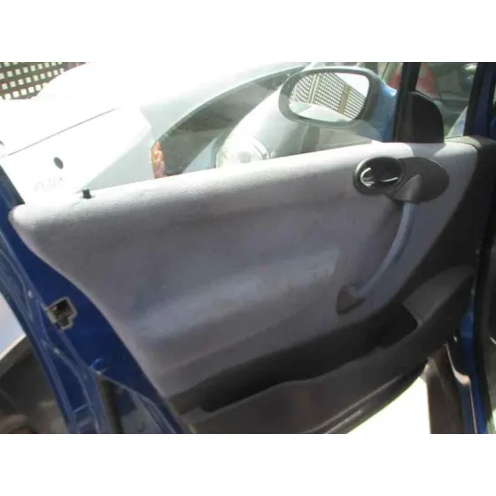 MERCEDES CLASE A (W168) '1999 160 (168.033) AZUL