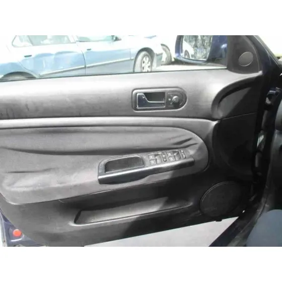 VOLKSWAGEN PASSAT BERLINA (3B2) '2000 1.9 TDI AZUL
