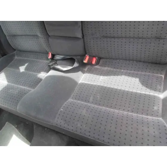 VOLKSWAGEN PASSAT BERLINA (3B2) '2000 1.9 TDI AZUL