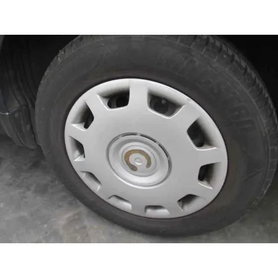 VOLKSWAGEN PASSAT BERLINA (3B2) '2000 1.9 TDI AZUL