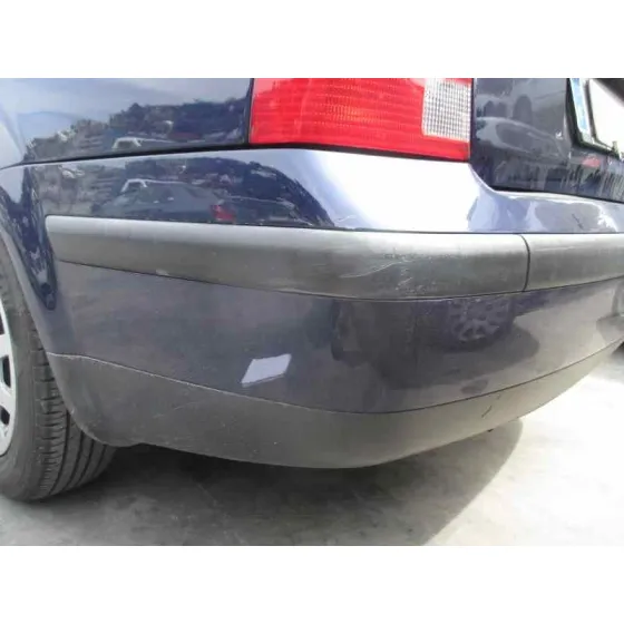 VOLKSWAGEN PASSAT BERLINA (3B2) '2000 1.9 TDI AZUL