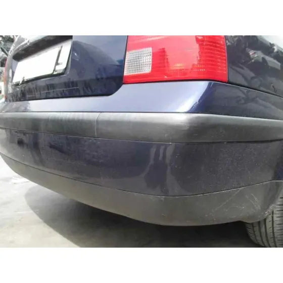VOLKSWAGEN PASSAT BERLINA (3B2) '2000 1.9 TDI AZUL