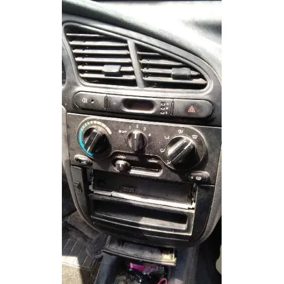 DAEWOO LANOS '2000 SX GRIS