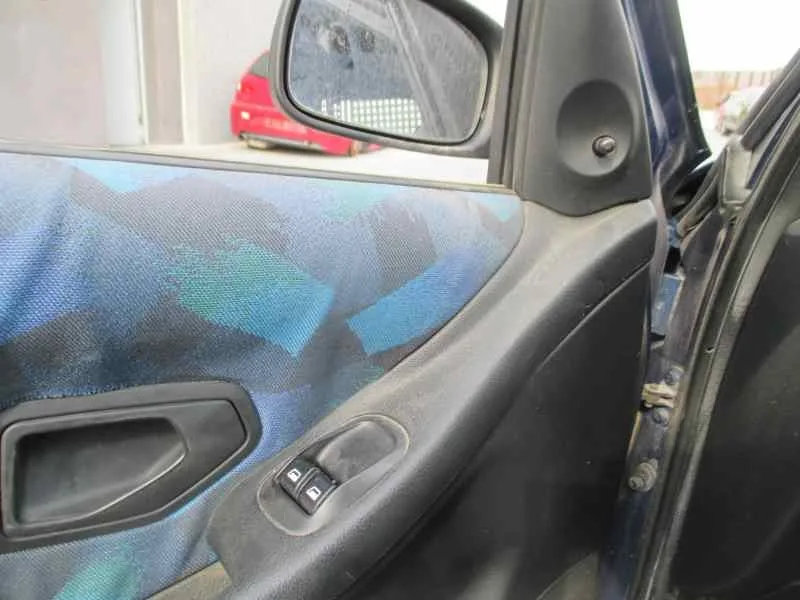 PEUGEOT 306 BERLINA 3/5 PUERTAS (S1) '1997 XS AZUL