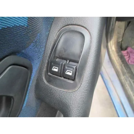 PEUGEOT 306 BERLINA 3/5 PUERTAS (S1) '1997 XS AZUL