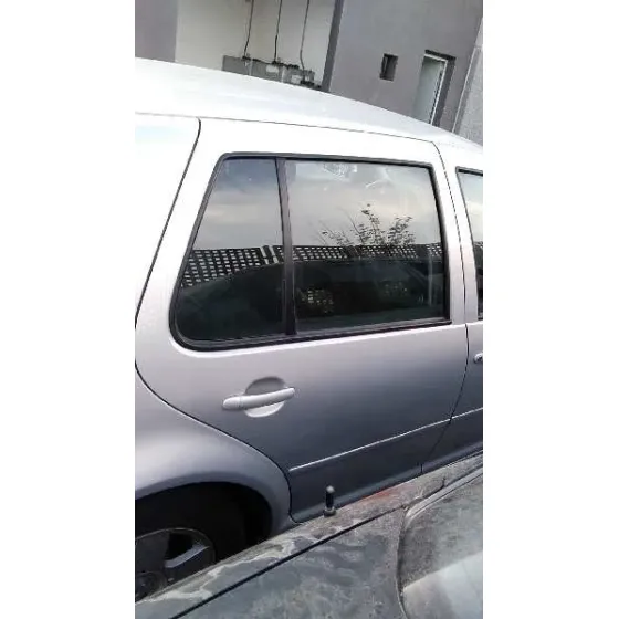 VOLKSWAGEN GOLF IV BERLINA (1J1) '1999 CONCEPTLINE GRIS PLATA