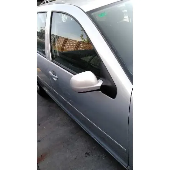 VOLKSWAGEN GOLF IV BERLINA (1J1) '1999 CONCEPTLINE GRIS PLATA