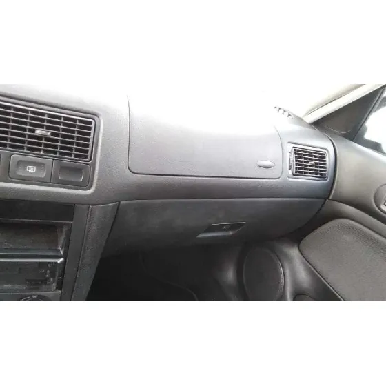 VOLKSWAGEN GOLF IV BERLINA (1J1) '1999 CONCEPTLINE GRIS PLATA