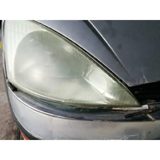 FORD FOCUS BERLINA (CAK) '1999 1.8 TDDI TURBODIESEL CAT GRIS PLATA