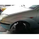 FORD FOCUS BERLINA (CAK) '1999 1.8 TDDI TURBODIESEL CAT GRIS PLATA