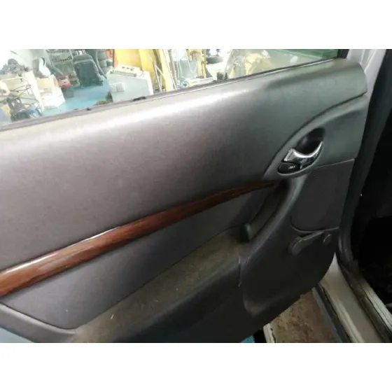 FORD FOCUS BERLINA (CAK) '1999 1.8 TDDI TURBODIESEL CAT GRIS PLATA