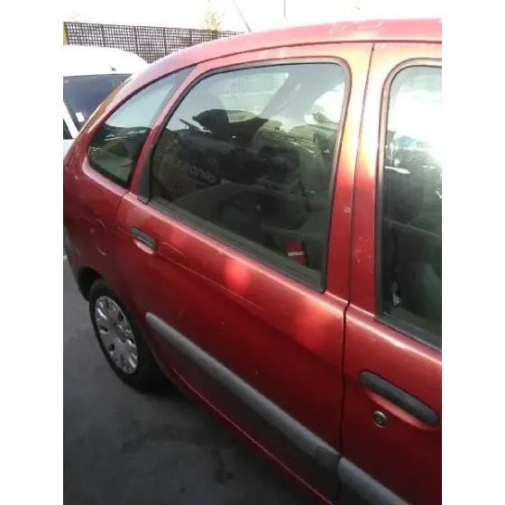 CITROEN XSARA PICASSO '2000 1.6 BASICO ROJO
