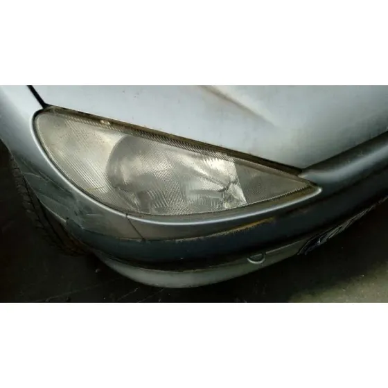 PEUGEOT 206 BERLINA '1999 XT PLATA