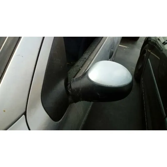 PEUGEOT 206 BERLINA '1999 XT PLATA