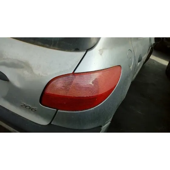 PEUGEOT 206 BERLINA '1999 XT PLATA