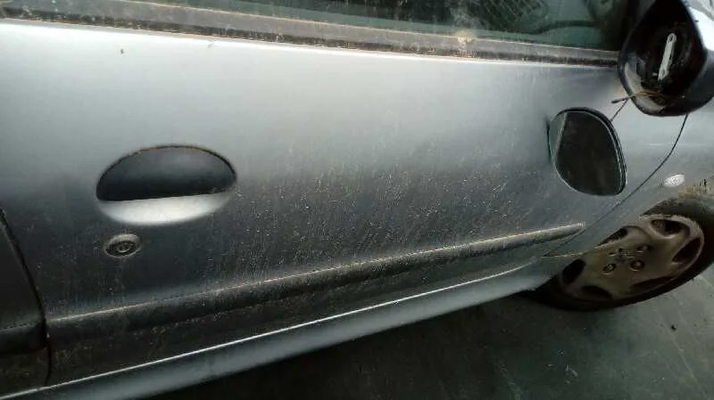 PEUGEOT 206 BERLINA '1999 XT PLATA