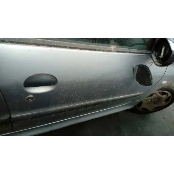 PEUGEOT 206 BERLINA '1999 XT PLATA