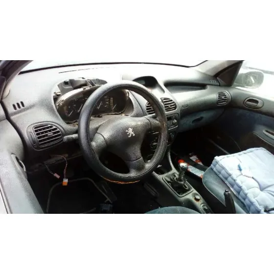 PEUGEOT 206 BERLINA '1999 XT PLATA