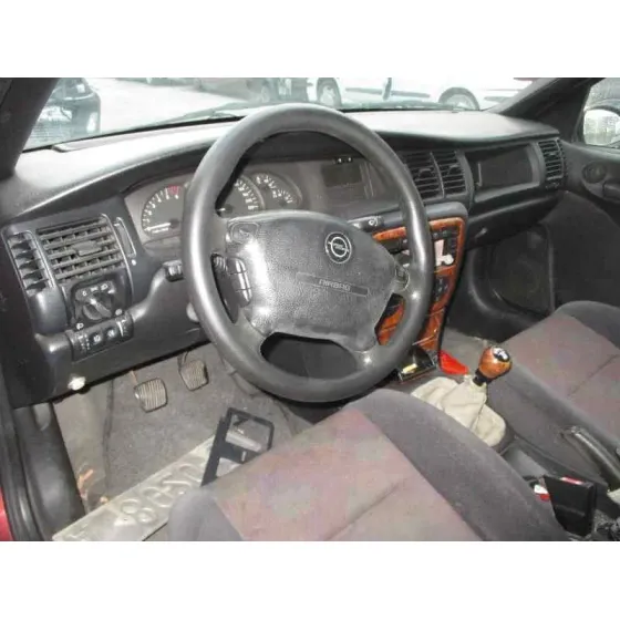 OPEL VECTRA B BERLINA '1998 BASICO (1999->) GRANATE