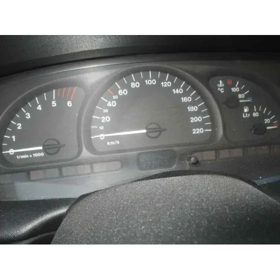OPEL VECTRA B BERLINA '1998 BASICO (1999->) GRANATE