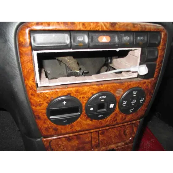OPEL VECTRA B BERLINA '1998 BASICO (1999->) GRANATE