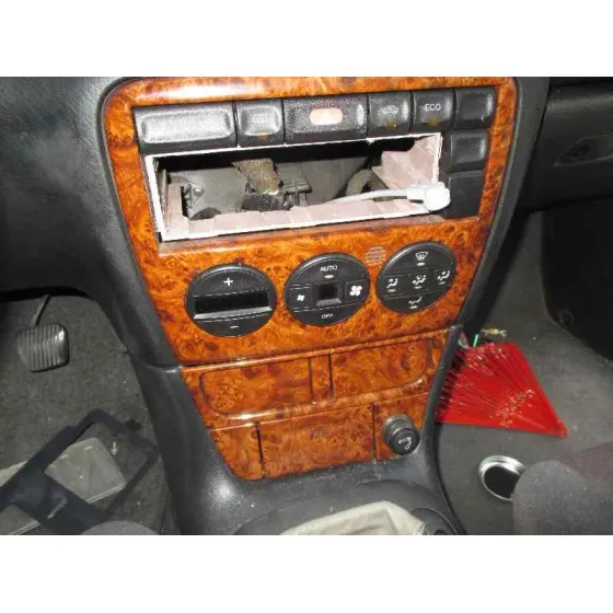 OPEL VECTRA B BERLINA '1998 BASICO (1999->) GRANATE