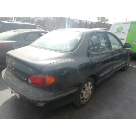 HYUNDAI LANTRA BERLINA (RD) '2000 1.6 GLS AZUL