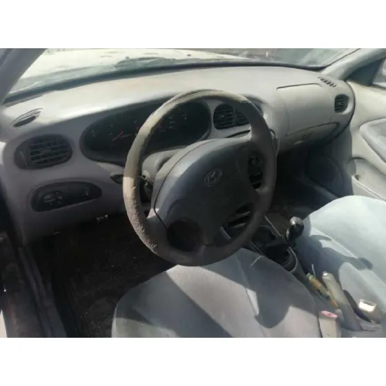 HYUNDAI LANTRA BERLINA (RD) '2000 1.6 GLS AZUL