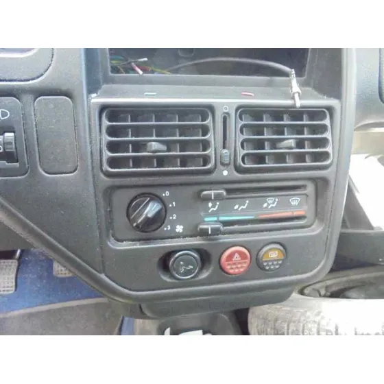 PEUGEOT 106 (S2) '2000 KID D PLATA