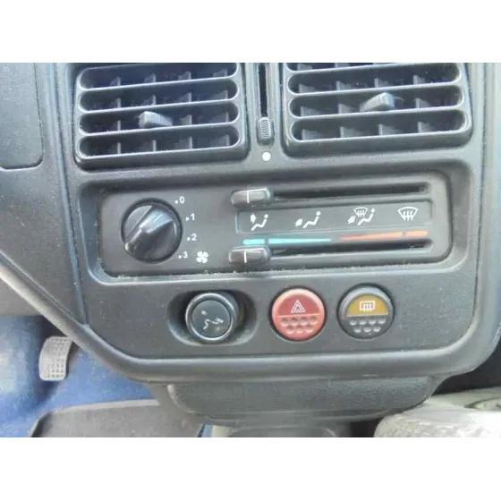 PEUGEOT 106 (S2) '2000 KID D PLATA