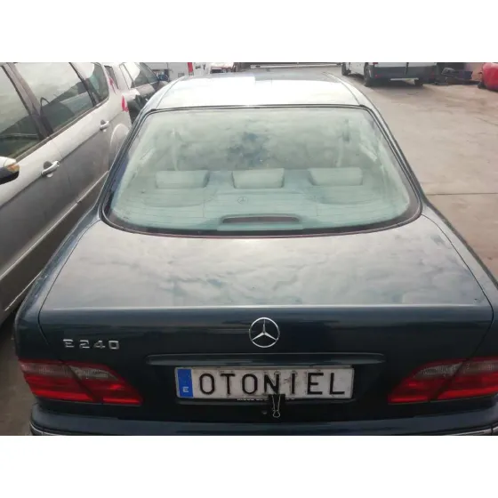 MERCEDES CLASE E (W210) BERLINA '2000 240 (210.061) VERDE/AZULADO OSCURO