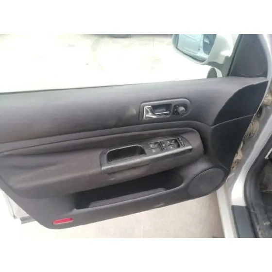 VOLKSWAGEN GOLF IV BERLINA (1J1) '1999 BASICO GRIS