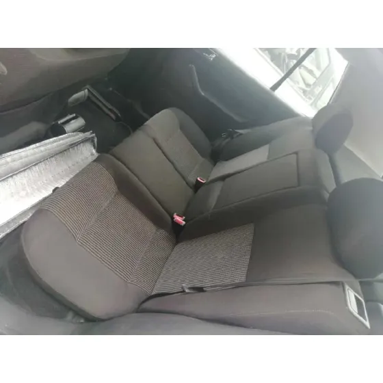 VOLKSWAGEN GOLF IV BERLINA (1J1) '1999 BASICO GRIS
