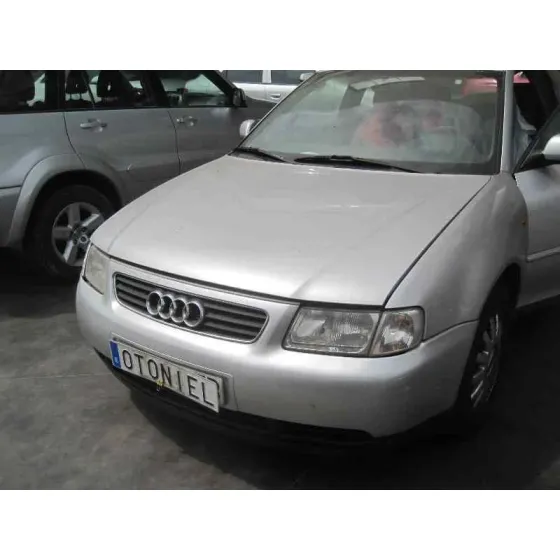 AUDI A3 (8L) '1999 1.8 T AMBIENTE PLATA