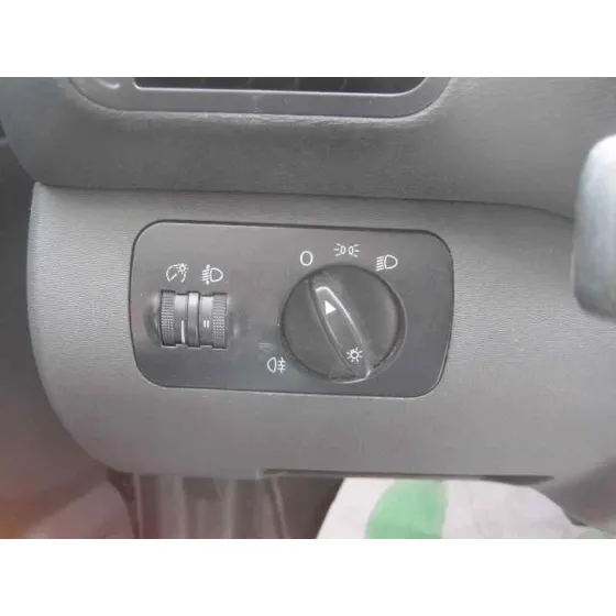 AUDI A3 (8L) '1999 1.8 T AMBIENTE PLATA