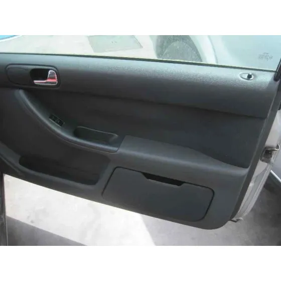 AUDI A3 (8L) '1999 1.8 T AMBIENTE PLATA