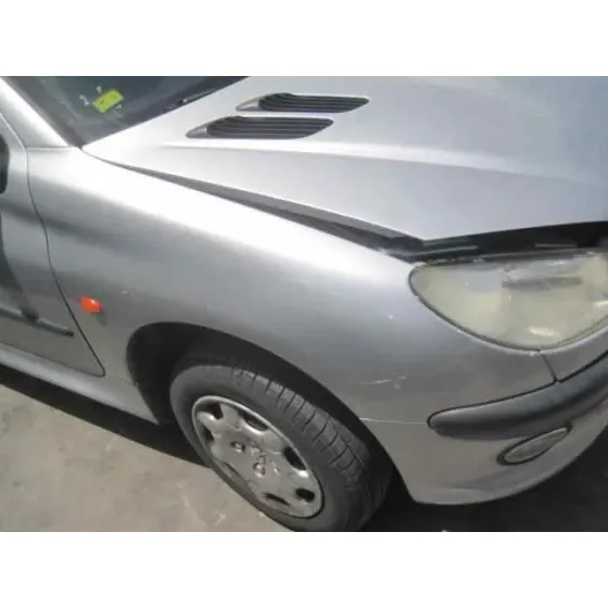 PEUGEOT 206 BERLINA '1999 XR GRIS