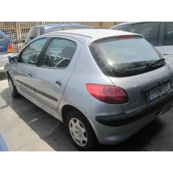 PEUGEOT 206 BERLINA '1999 XR GRIS